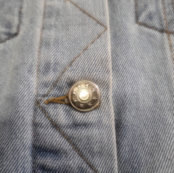 Embroidered Denim Jacket QVC-Laurie Felt Floral Back Detail Jean Jacket Size 1X - Picture 5 of 7